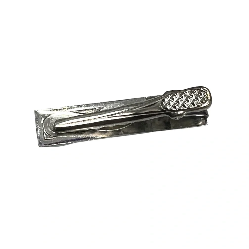 VINTAGE CUFFLINKS & MATCHING TIE CLIP SET - SILVER TONE WITH BLACKENED SWIRL